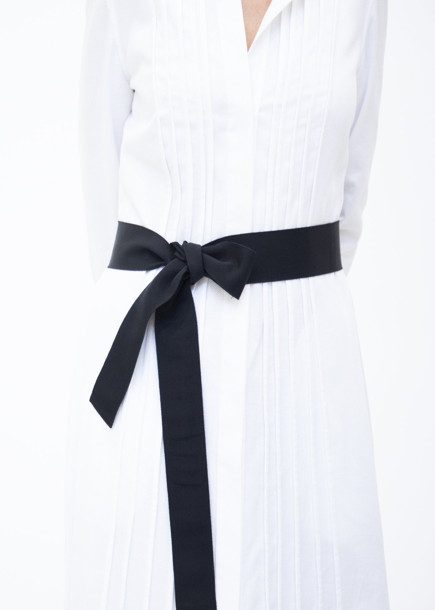 Wide Grosgrain Ribbon Belt in Black on Model - Darby Scott