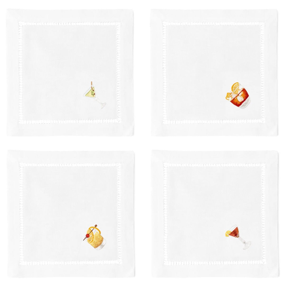 Variety of embroidered detail napkin set