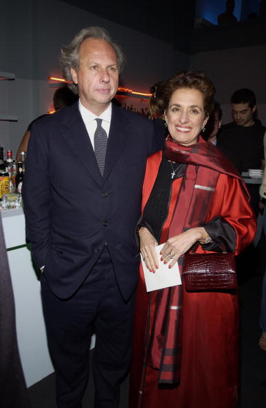 Graden Carter, CEO of Vanity Faire, & Rose Marie Bravo carrying a Darby Scott Handbag