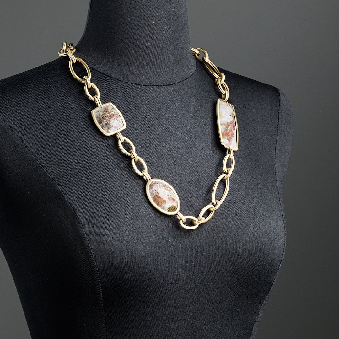 Red jasper chain link necklace brass - Darby Scott