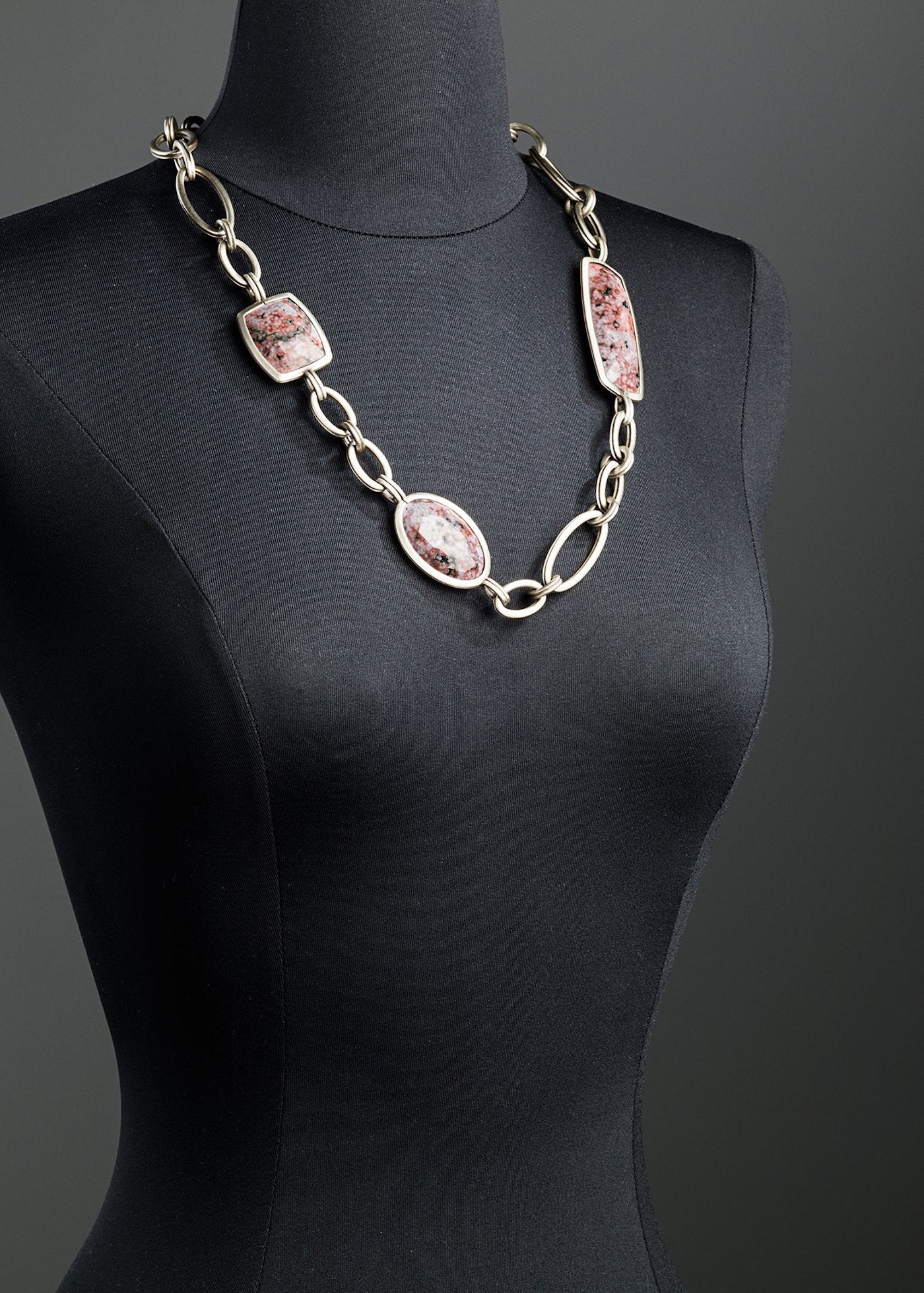 Red jasper chain link necklace white brass - Darby Scott